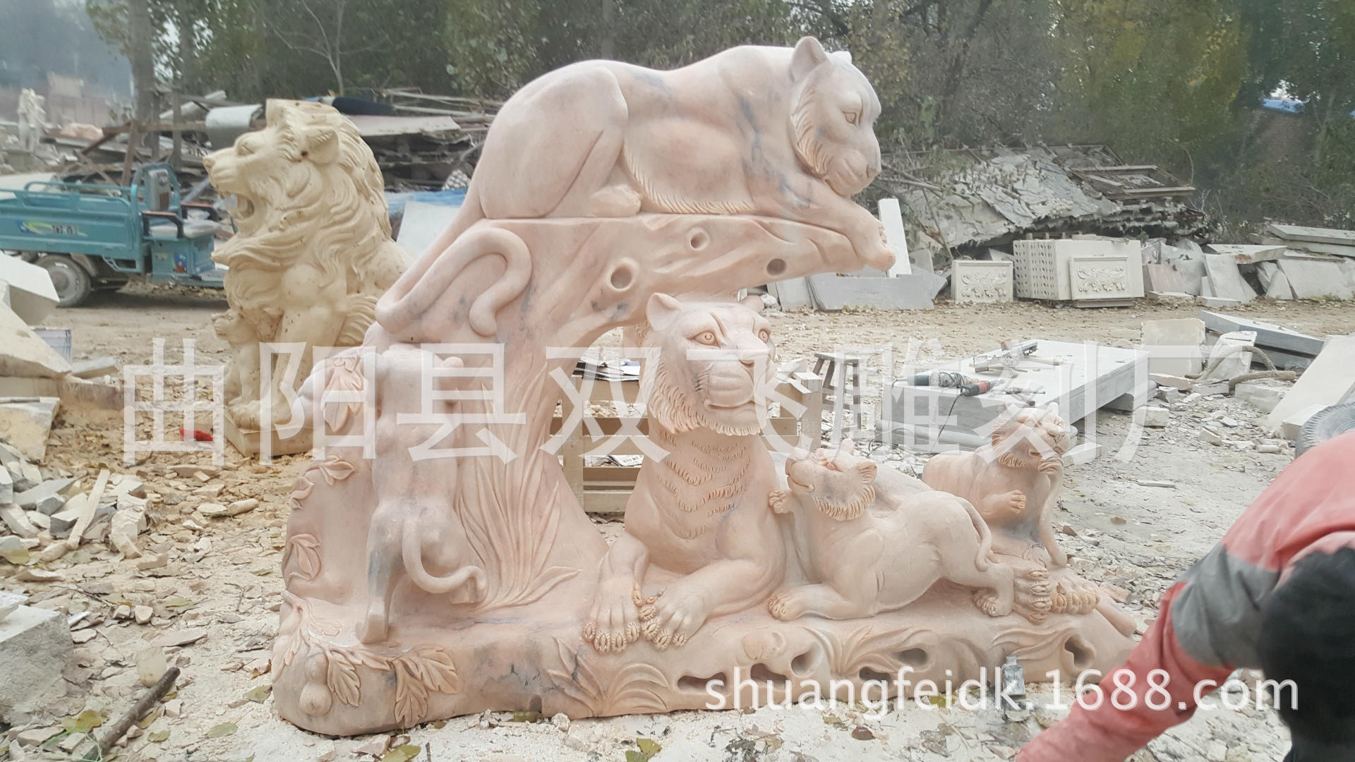 石雕工艺 凝固时光的艺术——从动物人物到园林装饰的匠心传承