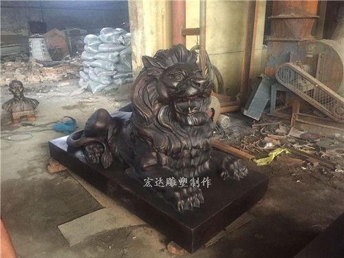 铜狮子的艺术形态与工艺传承——从造型分类到铸造石雕技艺